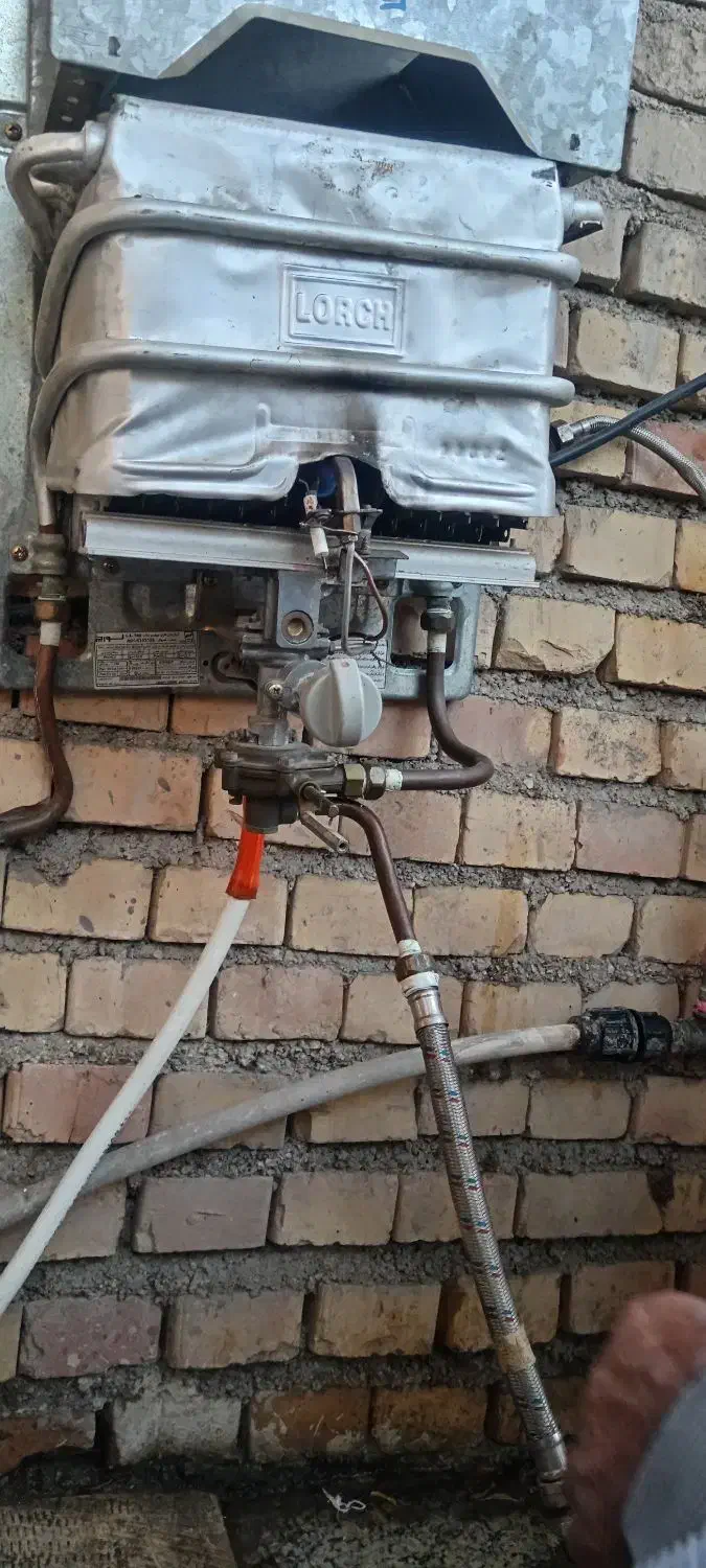 جوشکاری و تعمیر انواع آبگرمکن|خدمات پیشه و مهارت|گالیکش, |دیوار