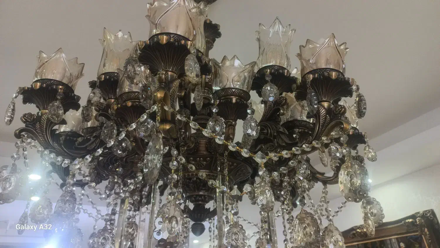 لوستر ۲۴ شعله|لوستر و چراغ آویز|فردیس, فرامرزیه|دیوار