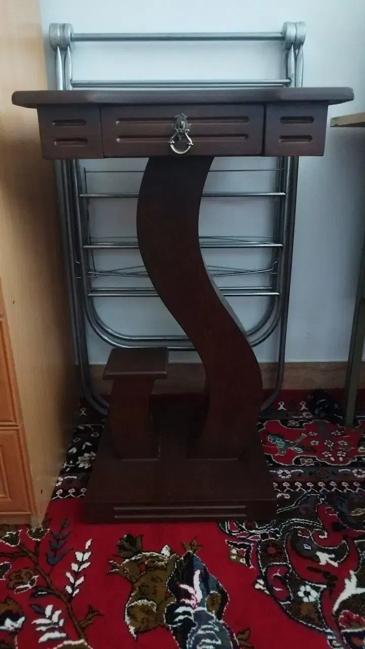 زیر تلفن|میز تلفن|خرم‌آباد, |دیوار