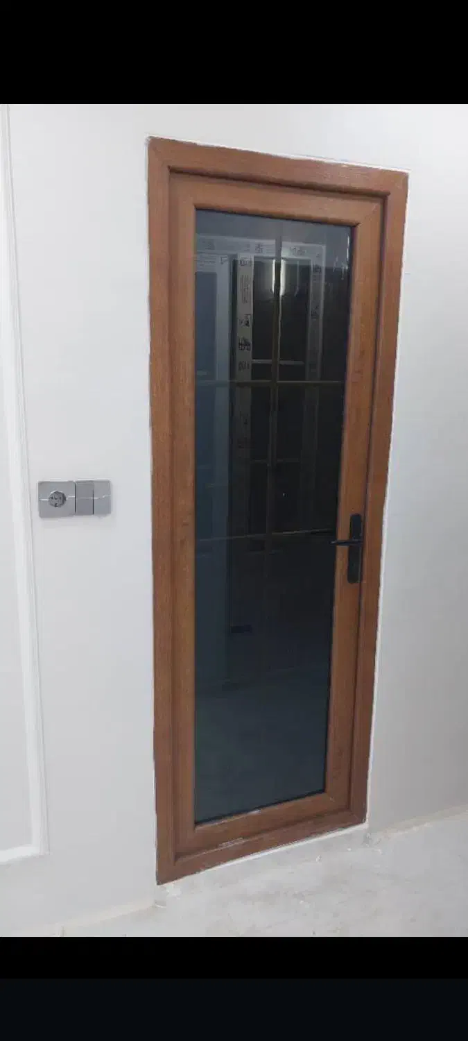 تولید درب وپنجرهای دوجداره، درب چوبی وضدسرقت|خدمات پیشه و مهارت|باوی, |دیوار