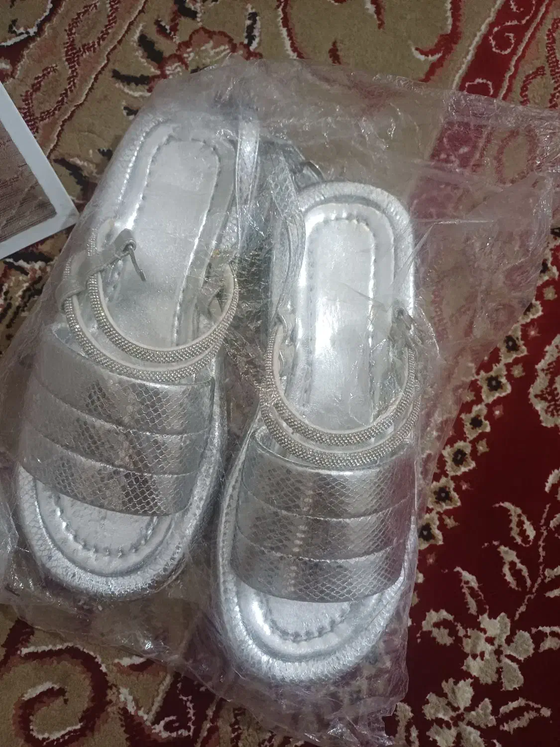 کفش مجلسی و و|کیف، کفش، کمربند|بهبهان, |دیوار