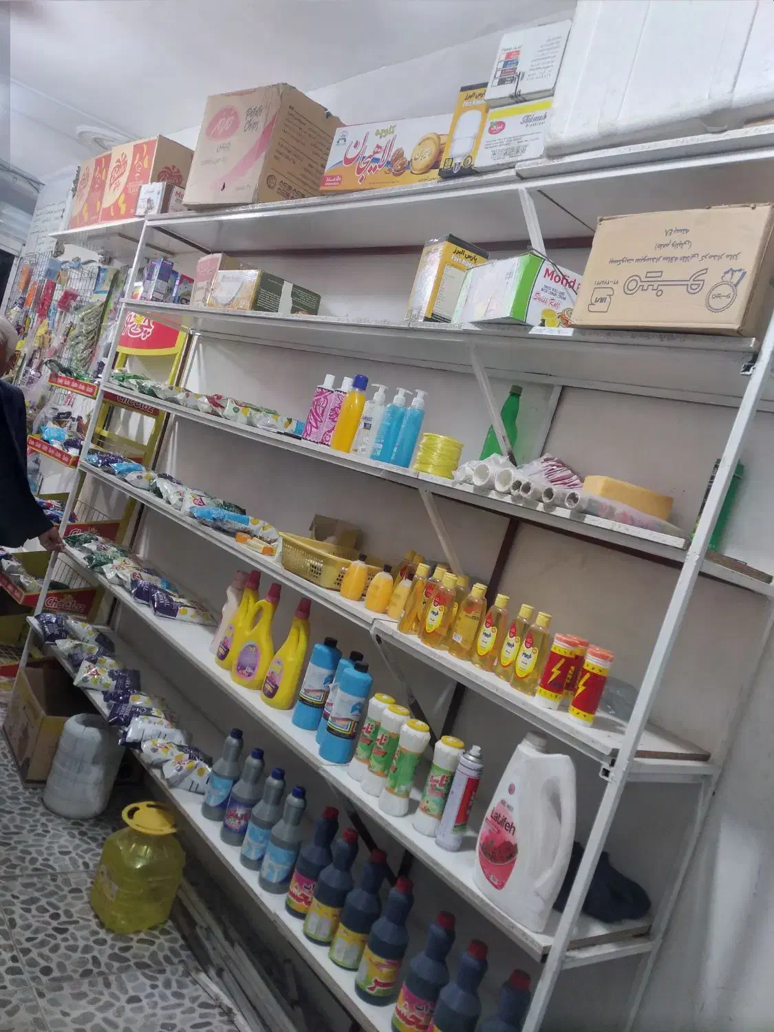 قفسه مغازه بسیار تمییز|فروشگاه و مغازه|کوهدشت, |دیوار