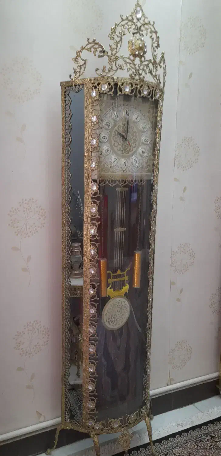 ساعت ایستاده برنزی|ساعت دیواری و تزئینی|اندیشه, اندیشه فاز ۱|دیوار