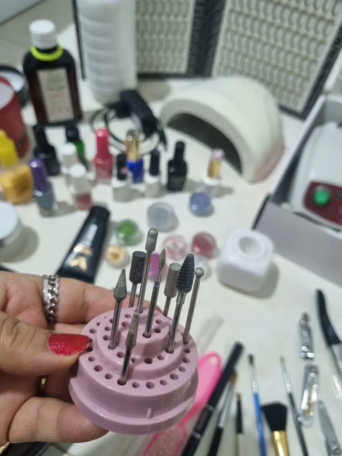 لوازم کاشت ناخن|آرایشگاه و سالن‌های زیبایی|ساری, |دیوار