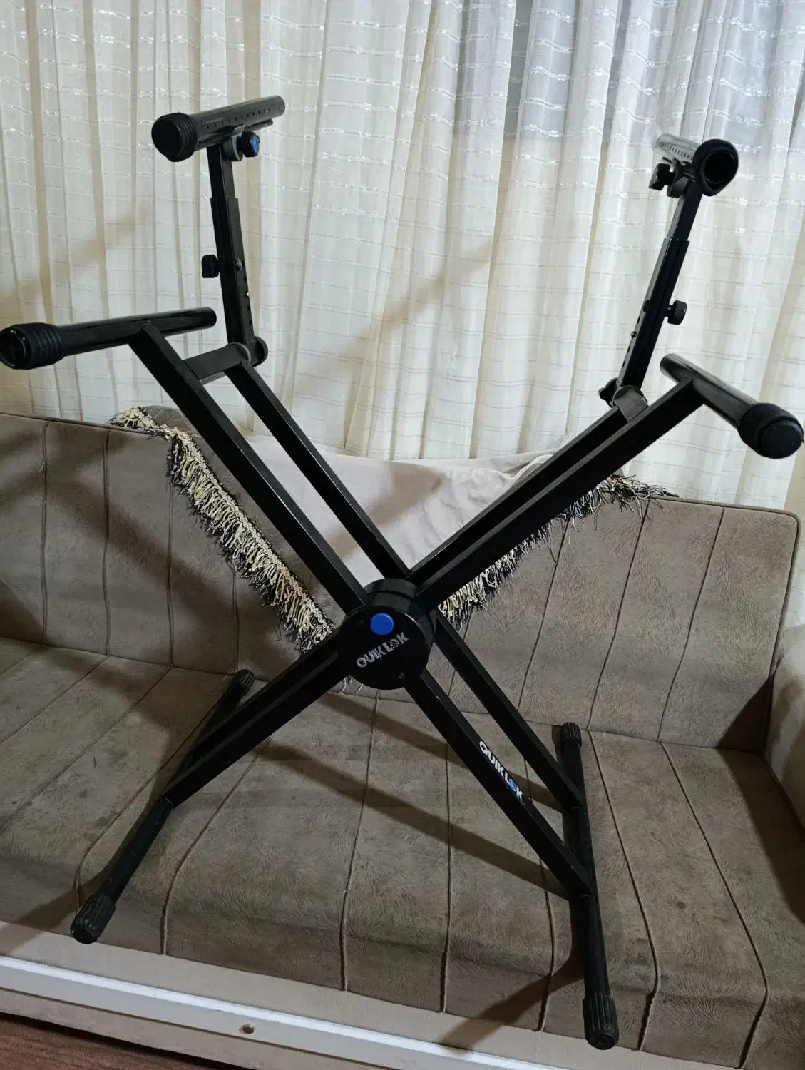 پایه ارگ کوئیک لاک|پیانو، کیبورد، آکاردئون|قره ضیاالدین, |دیوار