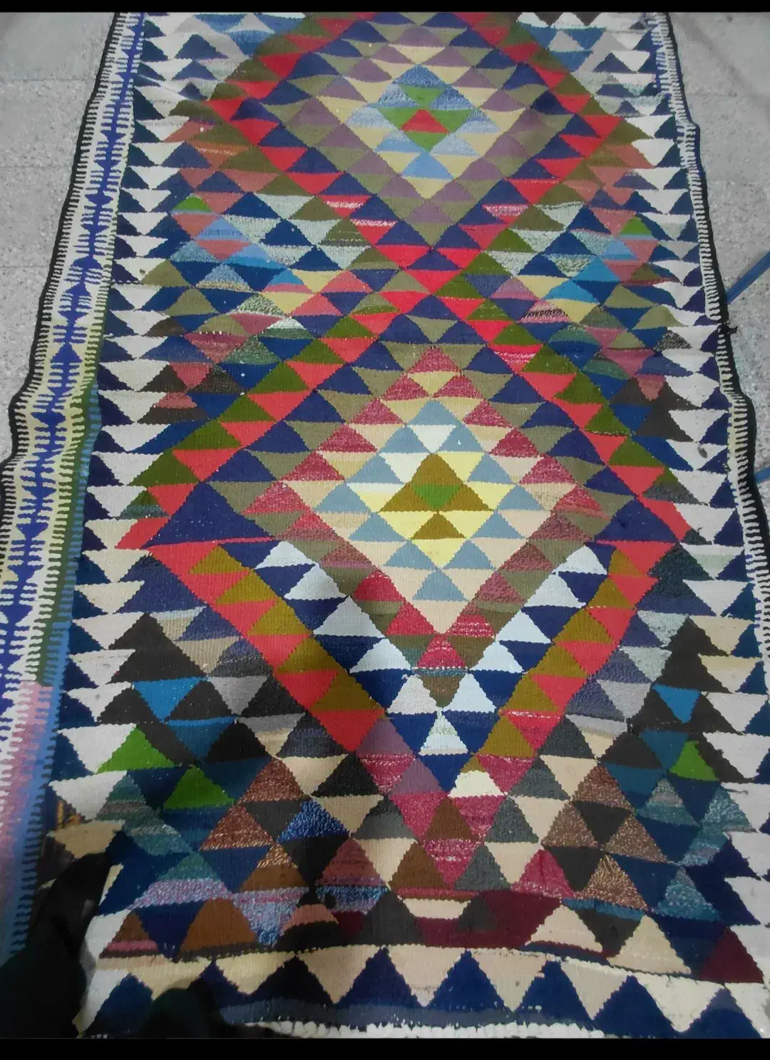 سلام. دو عدد گلیم در حدنو|گلیم، جاجیم، گبه|کوهدشت, |دیوار