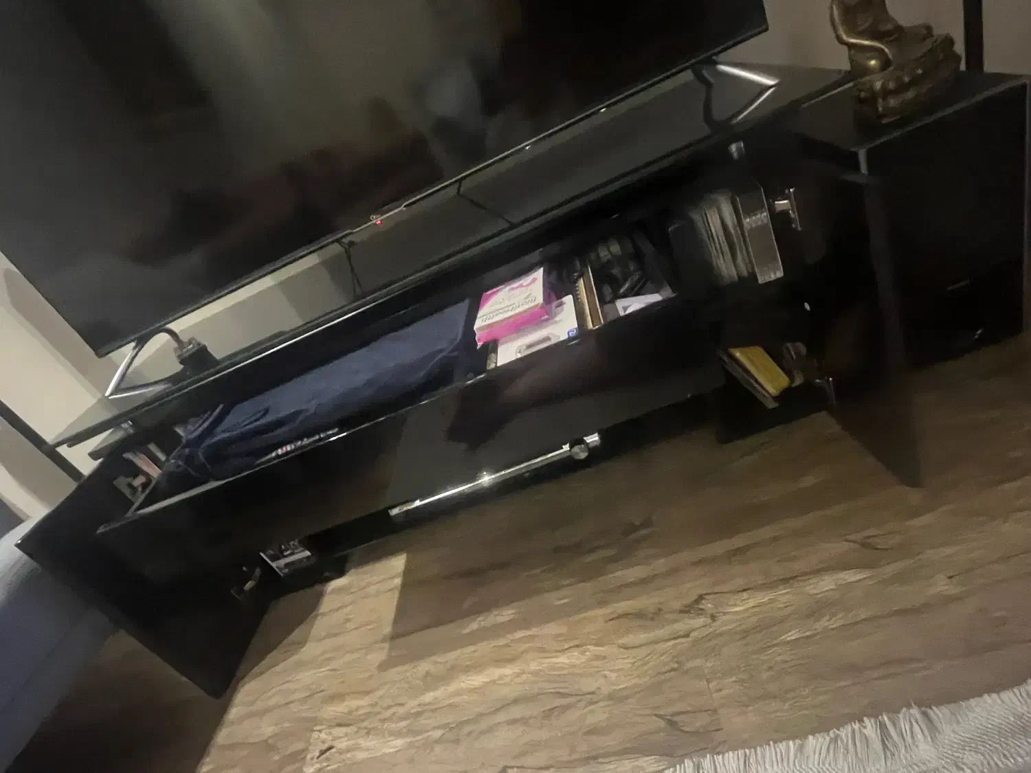 زیر تلویزیونی ایتالیایی|میز تلویزیون|تهران, مجیدیه|دیوار