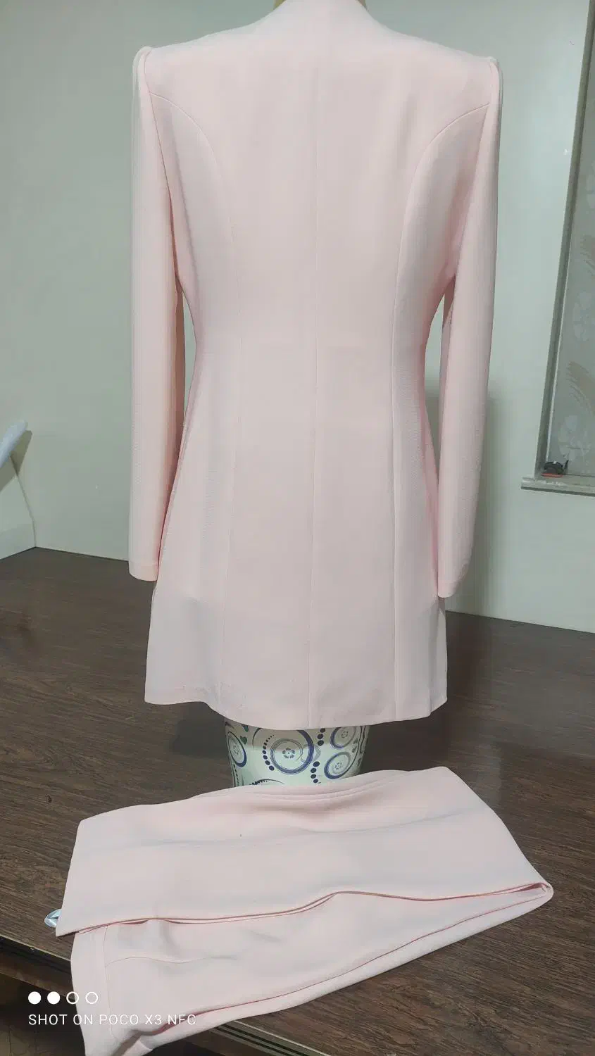 کت و شلوار مجلسی|لباس|صدرا-فارس, فاز ۱|دیوار