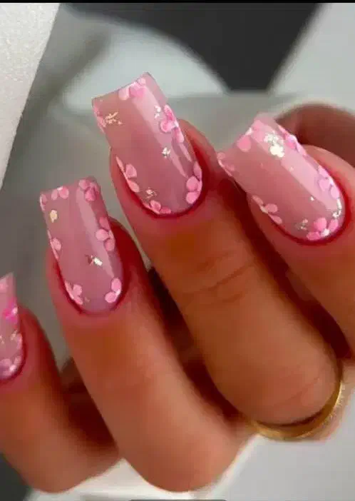 کاشت ناخن پودر و ژل و مانیکور|خدمات آرایشگری و زیبایی|قم, زنبیل آباد|دیوار