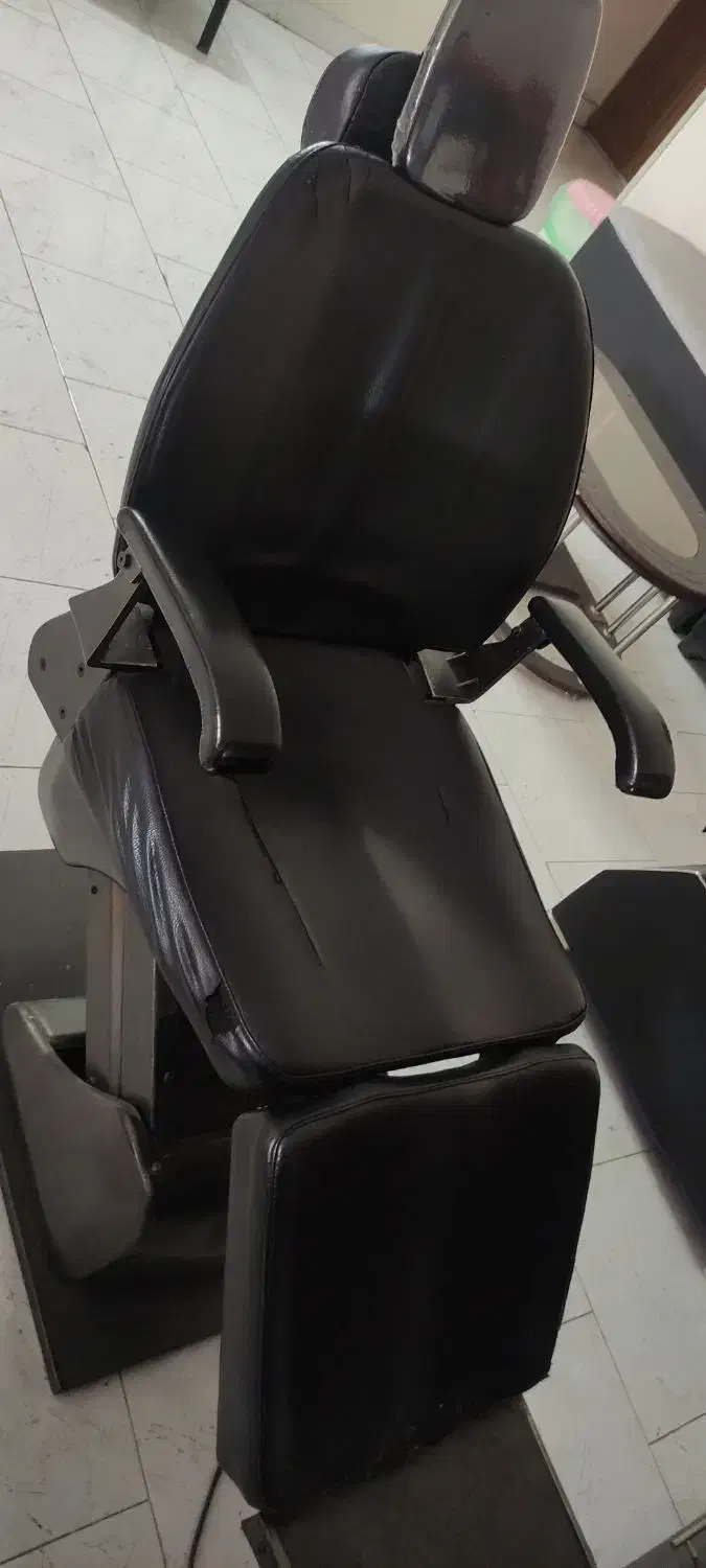 لوازم آرایشگاهی|آرایشگاه و سالنهای زیبایی|گرمسار, |دیوار