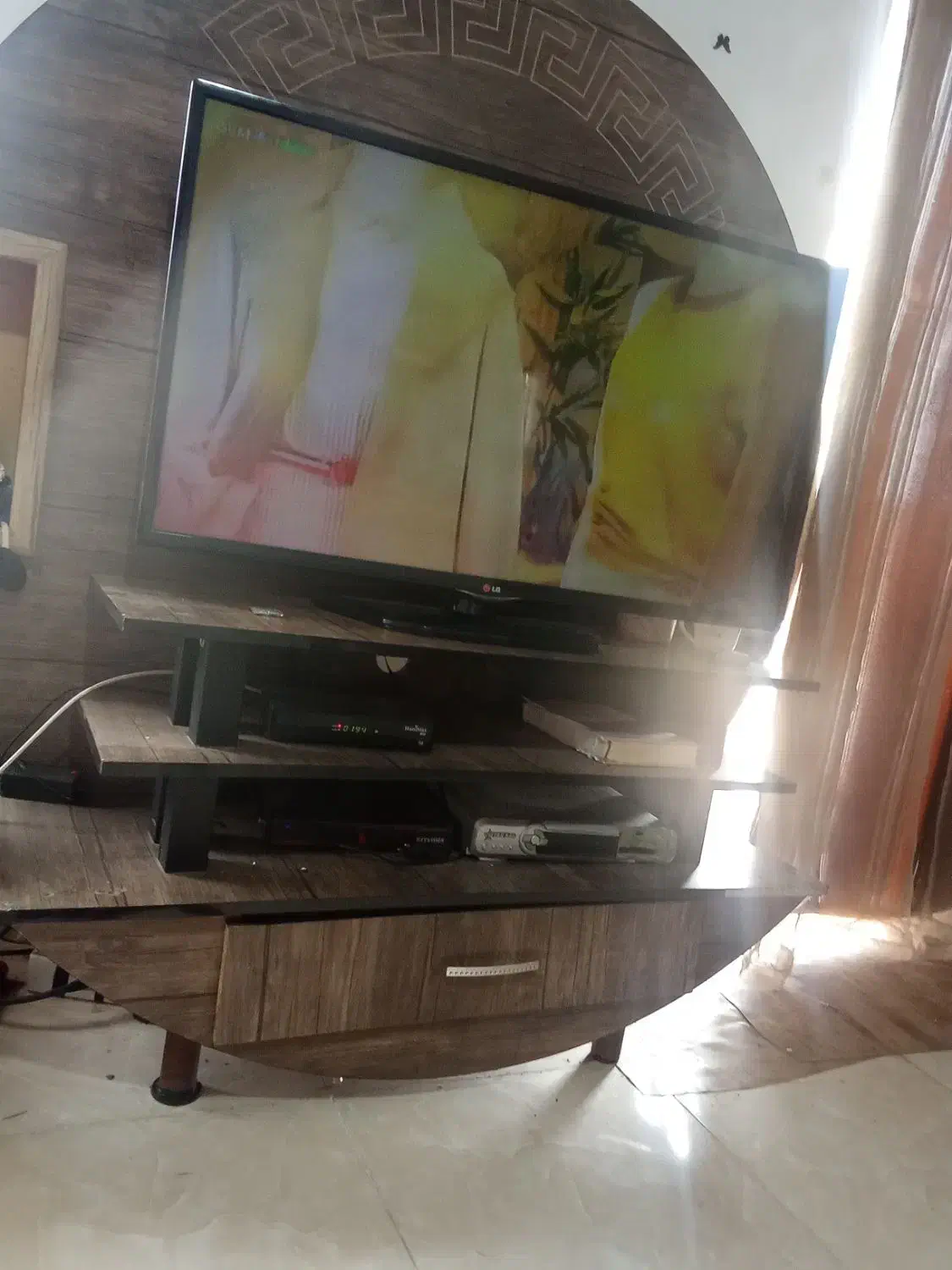 میز|میز تلویزیون|زرند, |دیوار