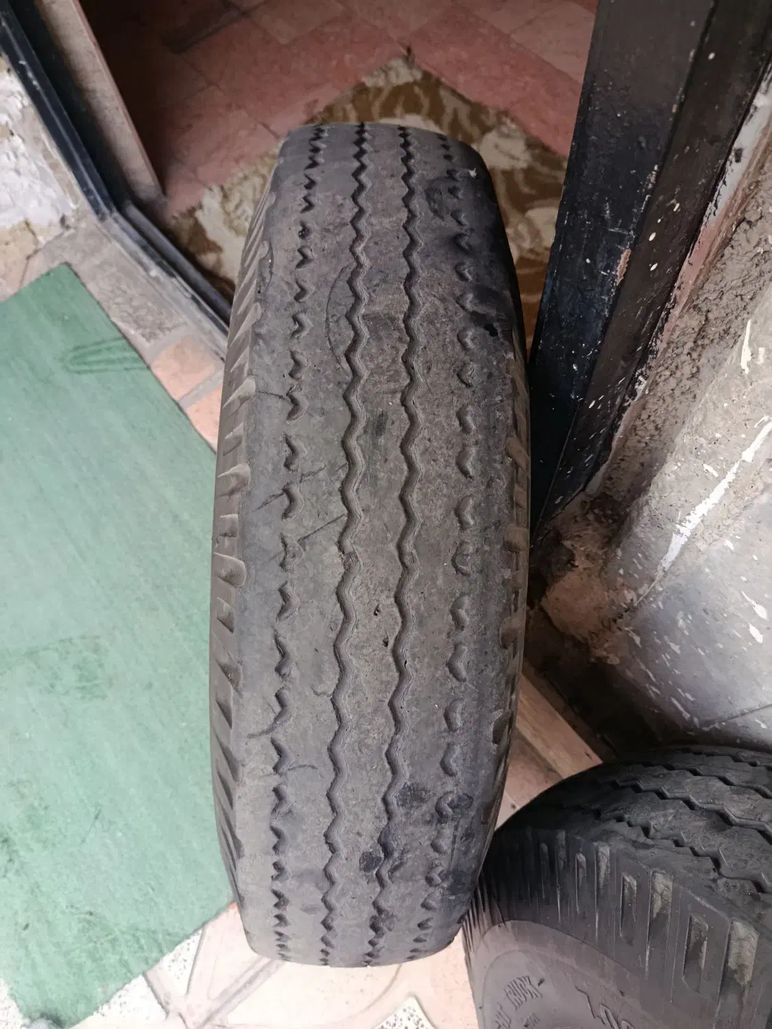 یک جفت لاستیک نیسان|قطعات یدکی و لوازم جانبی|رباط‌کریم, نصیرشهر|دیوار