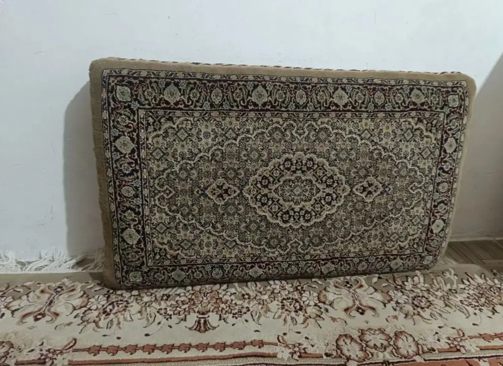 پشتی|پشتی|سنندج, |دیوار
