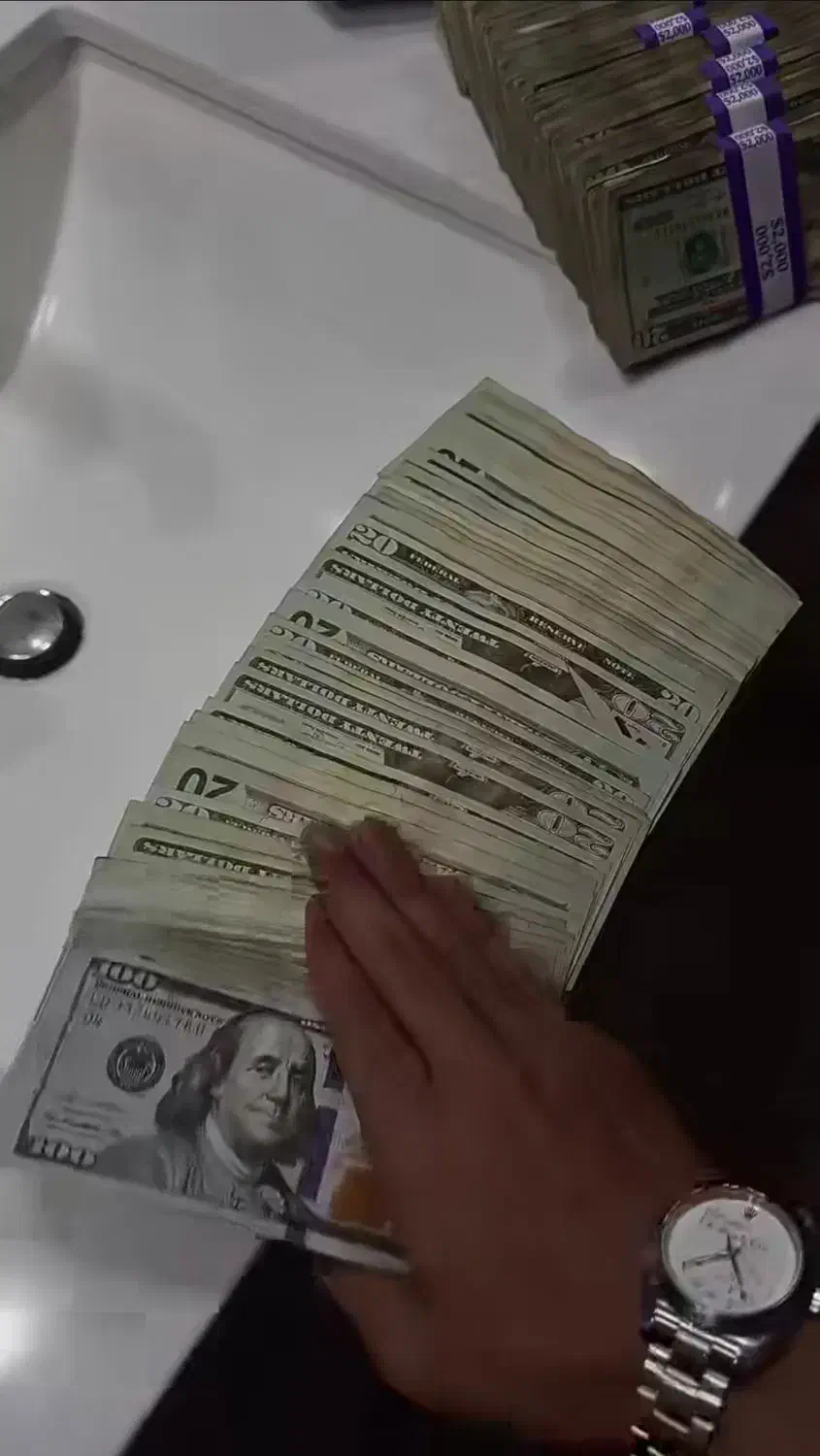 100 تومن میخام ۳ ماهه با سود خوب برمیگردونم|فعالیت داوطلبانه|قروه, |دیوار