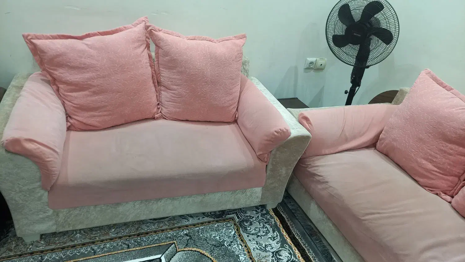 مبلمان|مبلمان خانگی و میز عسلی|رشت, لاکان شهر|دیوار