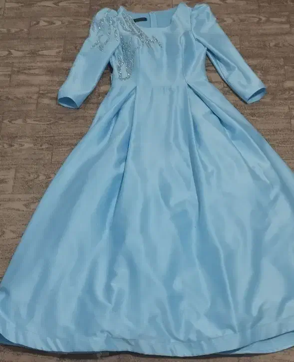 لباس مجلسی|لباس|فاروج, |دیوار