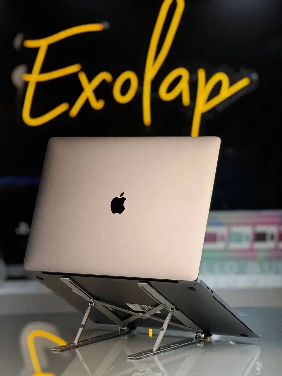 لپ تاپ اپل MacBook pro با گرافیک چهار برای طراحی|رایانه همراه|یزد, |دیوار