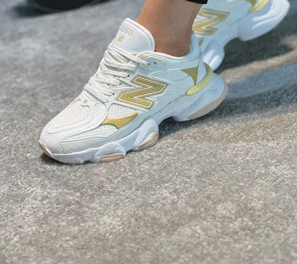 کتونی به قیمت فاکتور به فروش میرسد|کیف، کفش، کمربند|کوهدشت, |دیوار