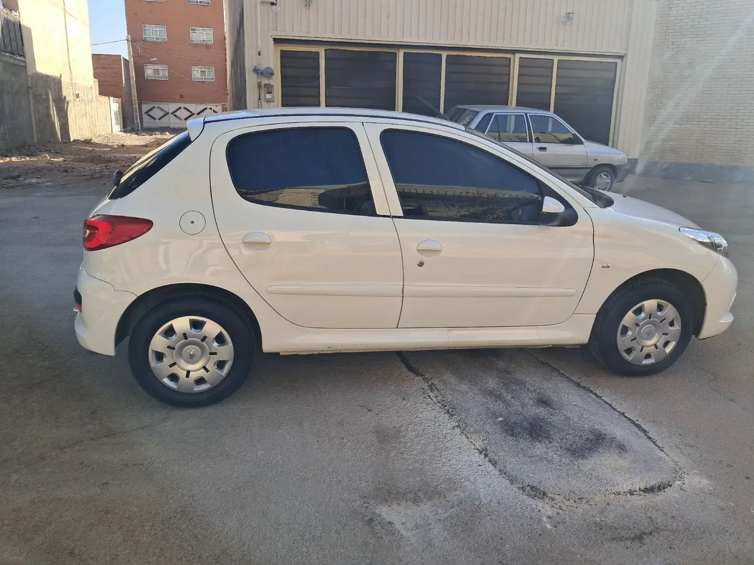 پژو 207 دنده ای هیدرولیک|خودرو سواری و وانت|شاهینشهر, فدک|دیوار