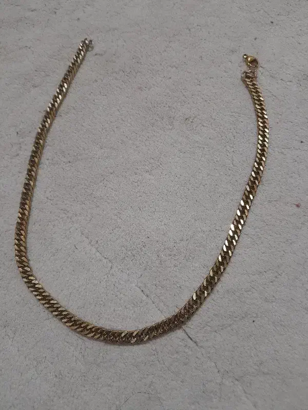 فروش گردنبند مردانه طلایی رنگ ثابت و تعدادی آچار|زیورآلات و اکسسوری|بجنورد, |دیوار