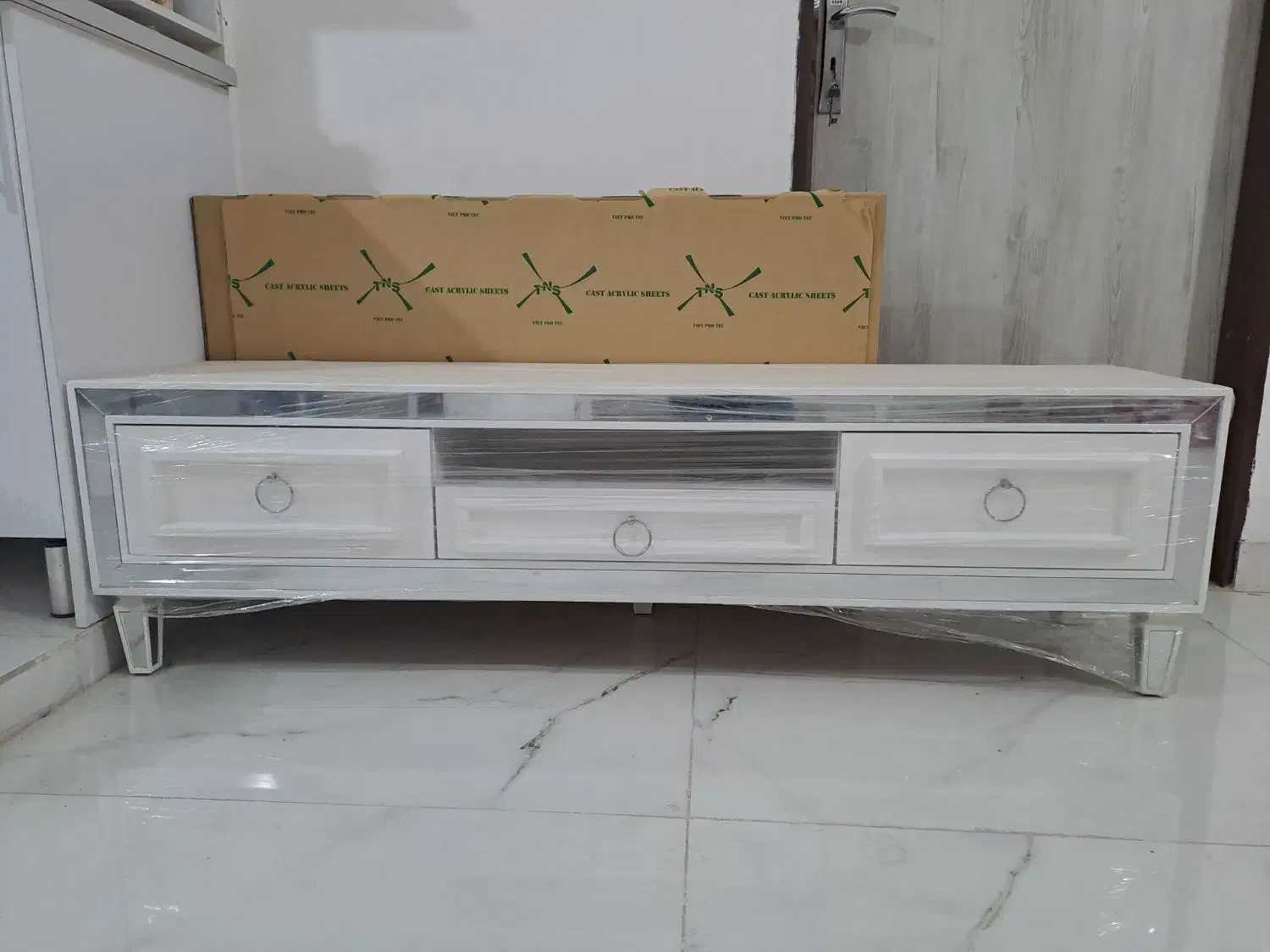 میزتلویزیون،کنسول،ایینه|میز تلویزیون|زرندیه, |دیوار