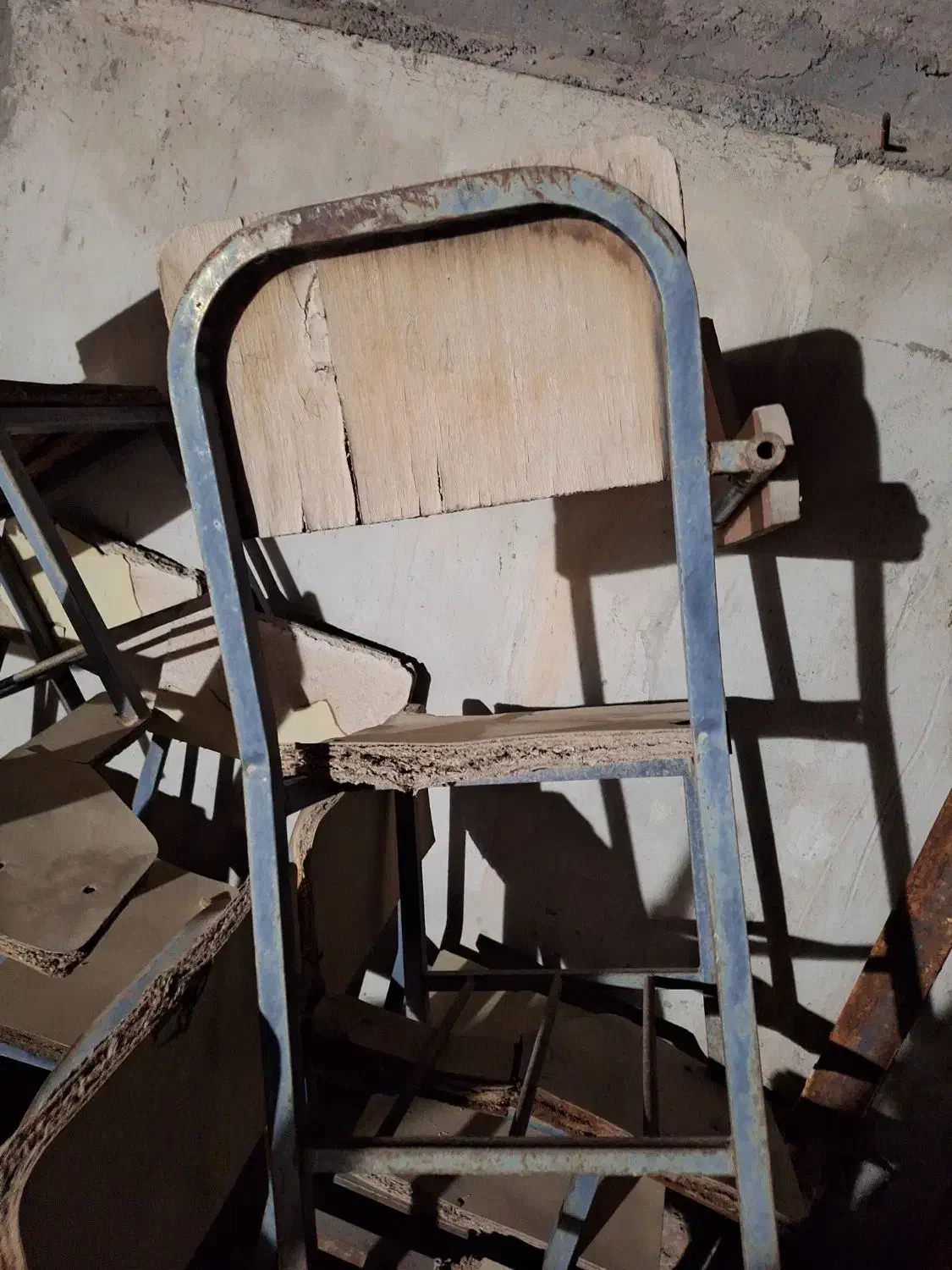 صندلی دانشجویی دسته دار|صندلی و نیمکت|تربت جام, المهدی|دیوار