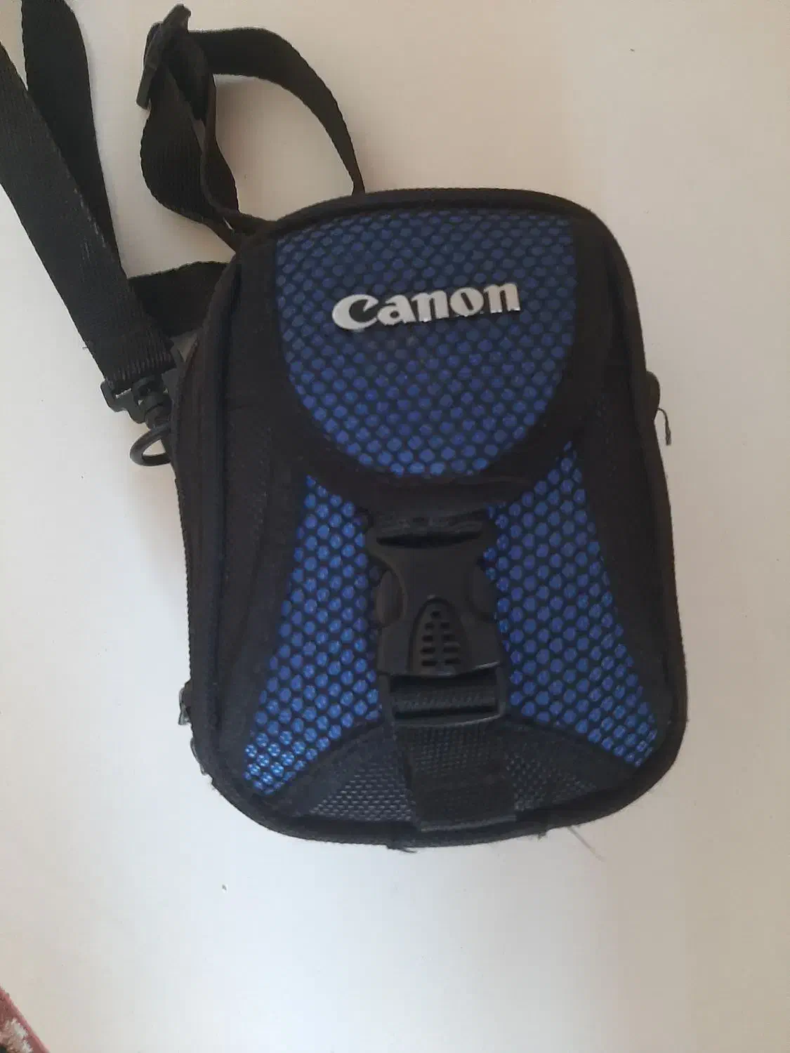 دوربی کنون|دوربین عکاسی و فیلمبرداری|هشتگرد, فاز ۱ مهستان|دیوار