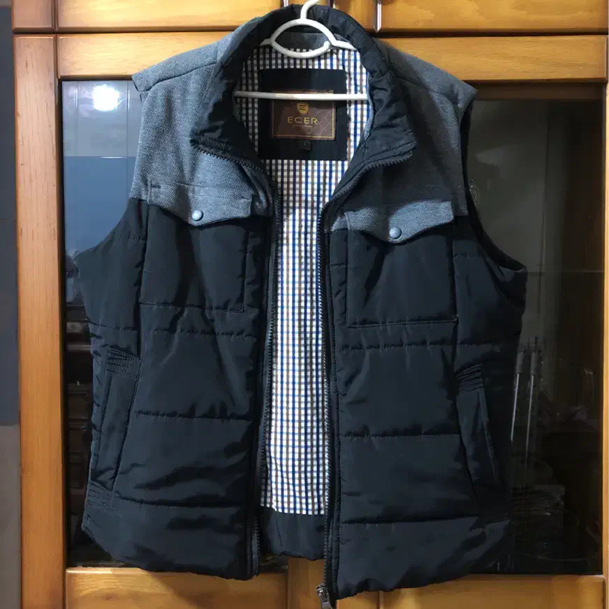 پافر گرم|لباس|فردیس, منظریه|دیوار