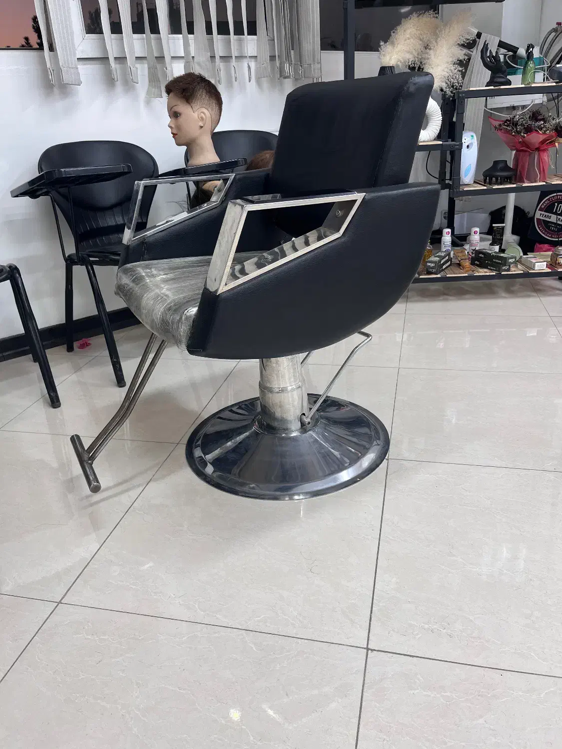 صندلی جک پدالی ارایشگری/ ارایشگاهی|آرایشگاه و سالن‌های زیبایی|اصفهان, برلیان|دیوار