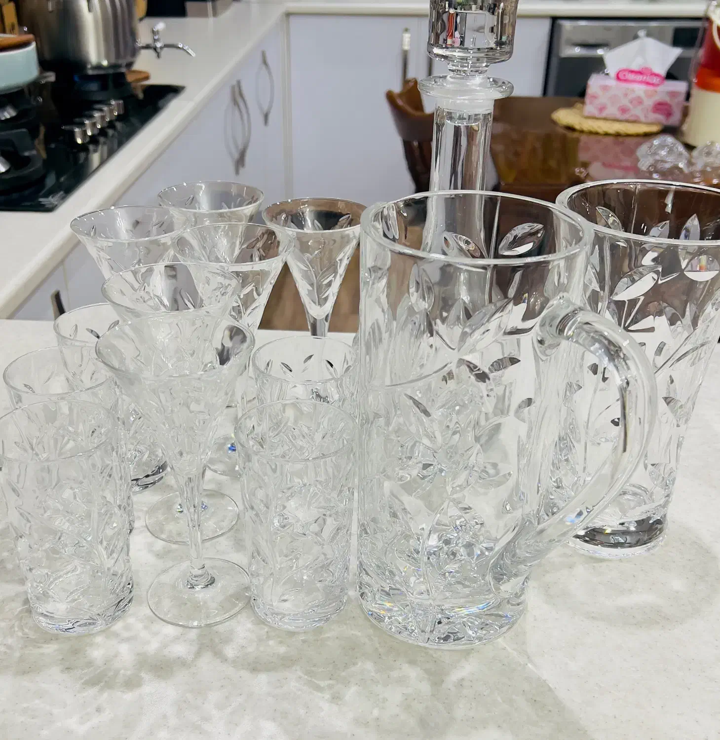 کریستال لاروس وتعدادی ظروف وگلدان|ظروف سرو و پذیرایی|تهران, فدک|دیوار