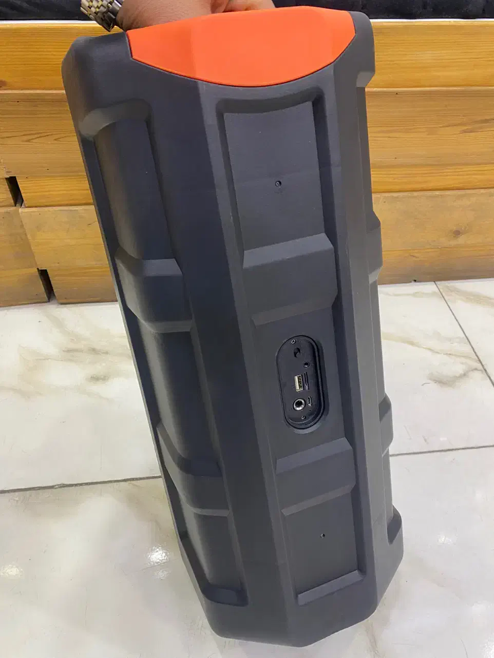 اسپیکر چمدانی نو و شکسته به قیمت عمده|پخش‌کننده همراه|اصفهان, احمدآباد|دیوار