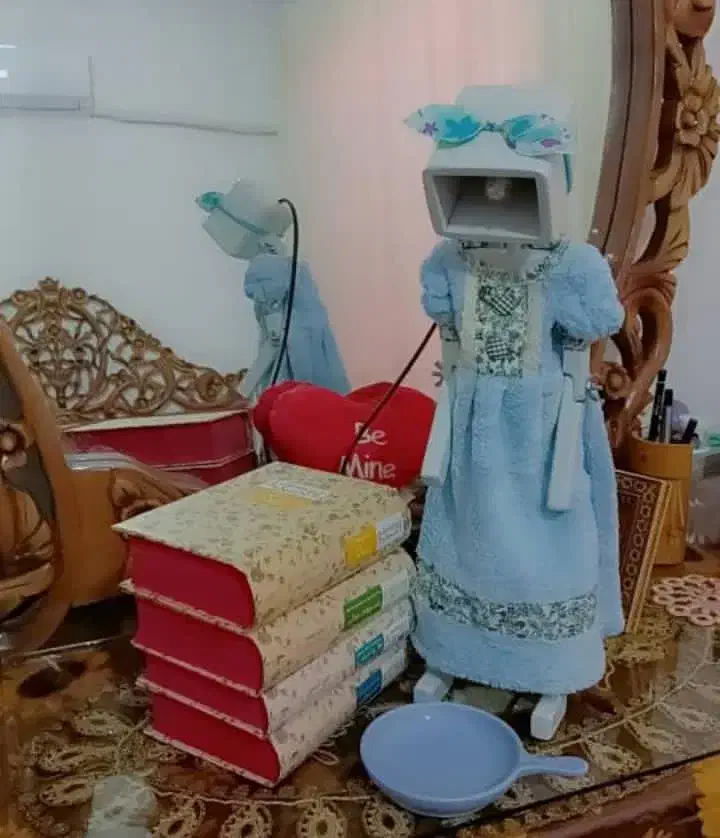 چراغ مطالعه ادمک چوبی|چراغ خواب و آباژور|کرج, گلستان|دیوار