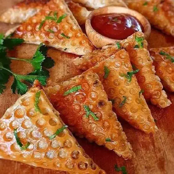 انواع سمبوسه  گوشت  تازه به تازه|خدمات پذیرایی، مراسم|نیشابور, دارایی|دیوار