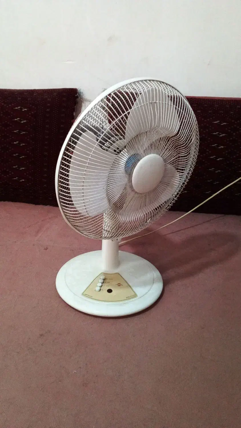 پنکه پارس خزرموتوربزرگ پرتاب بادقوی سالم درحدنو|پنکه و تصفیهکنندهٔ هوا|قرچک, مهدیه|دیوار