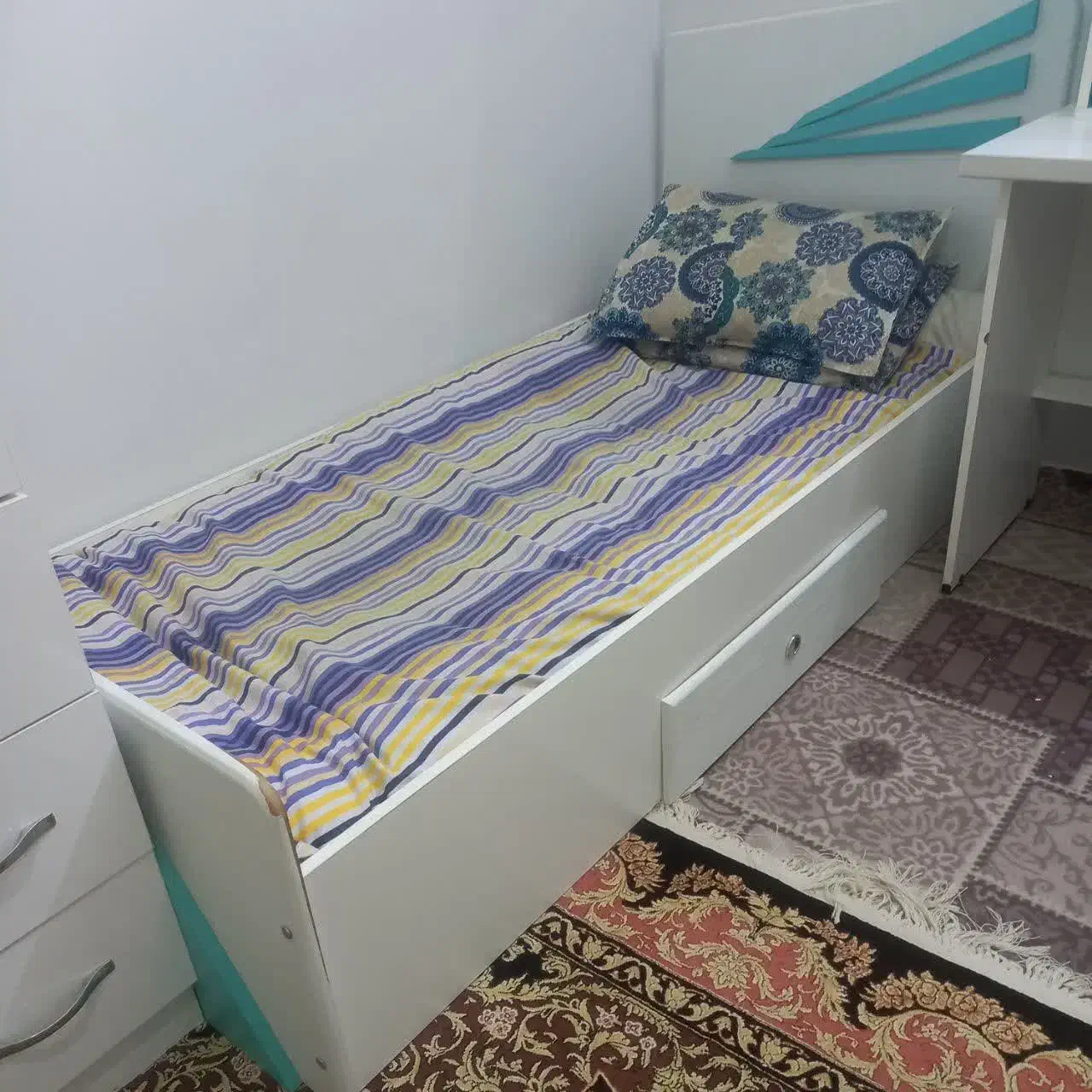 تخت ام دی اف درجه یک|تخت و سرویس خواب|قوچان, |دیوار