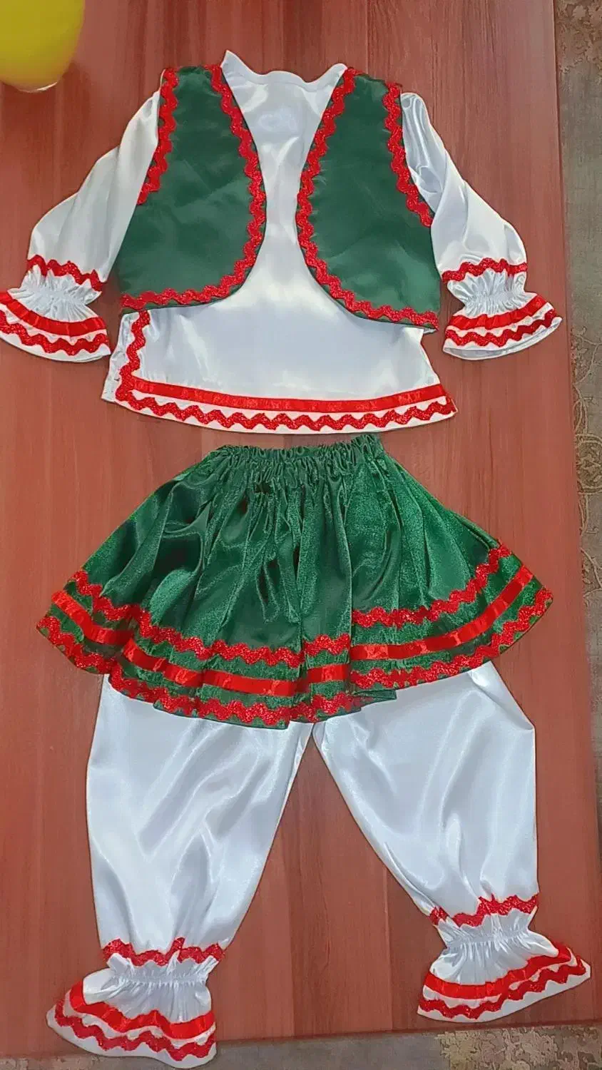 دوخت لباس محلی|لباس|قائم‌شهر, |دیوار