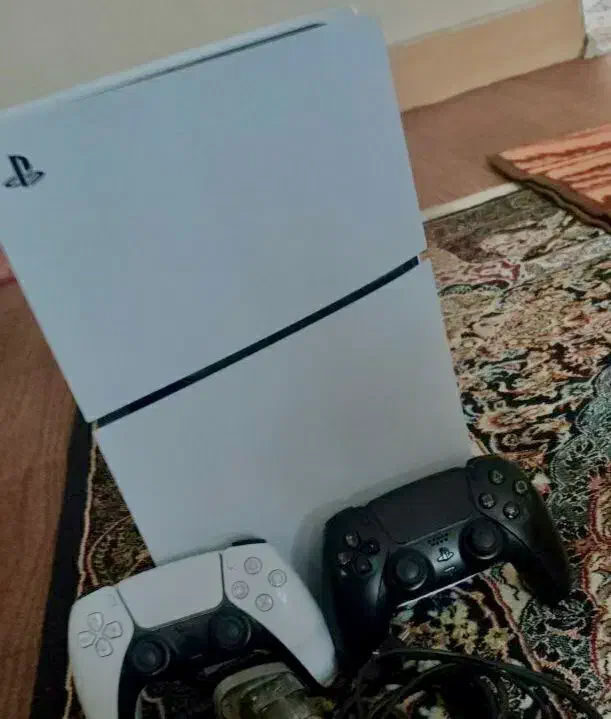 Ps5 اسلیم یک ترابایت دو دسته|کنسول، بازی ویدئویی و آنلاین|پیشوا, |دیوار