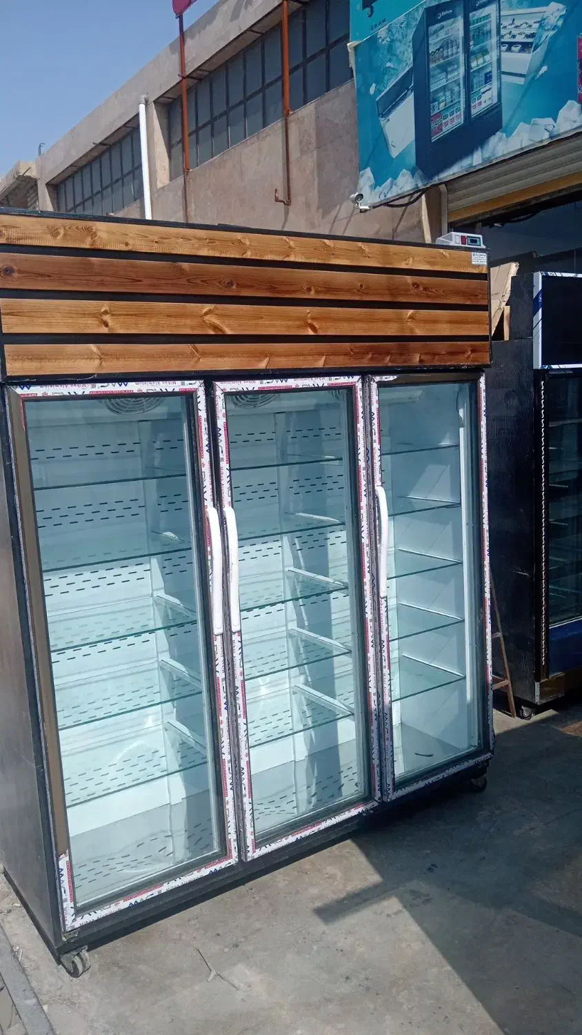 یخچال ایستاده فریزر صندقی تک درب 3درب فروشگاهی|فروشگاه و مغازه|شیراز, شهرک صنعتی شیراز|دیوار