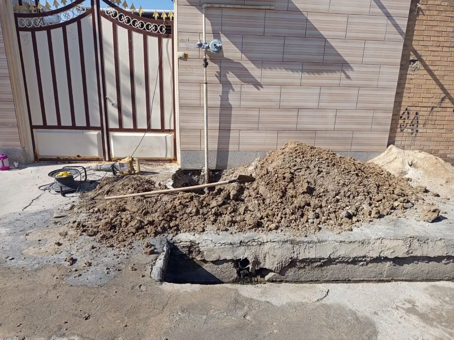 تخریب کاری|خدمات پیشه و مهارت|رامهرمز, |دیوار