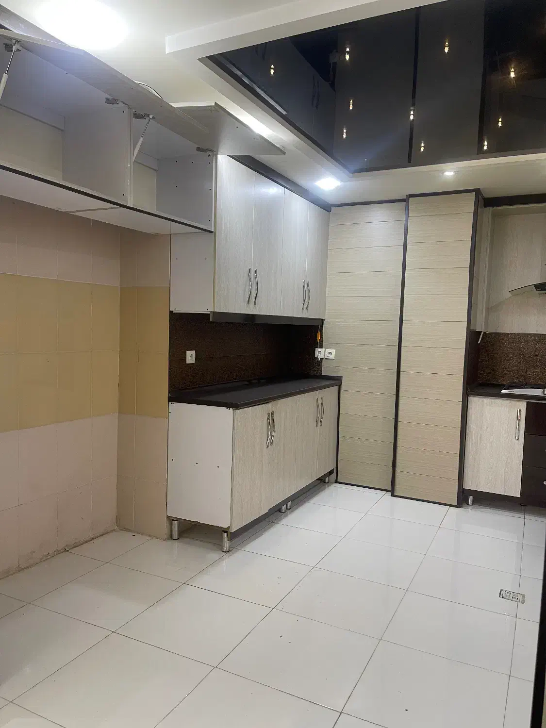 واحد۱۲۴متری ۳خوابه c8 طبقه هفتم|فروش آپارتمان|فولادشهر, C8|دیوار