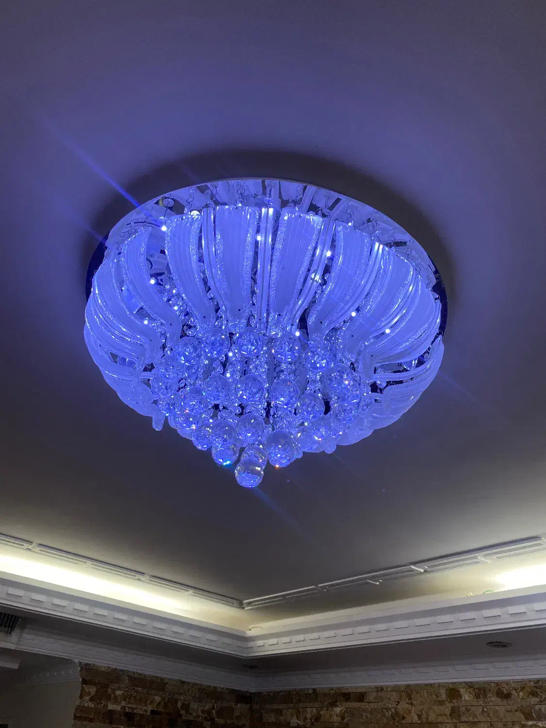 لوستر سقفی|لوستر و چراغ آویز|تهران, گلستان (شهرک راه آهن)|دیوار