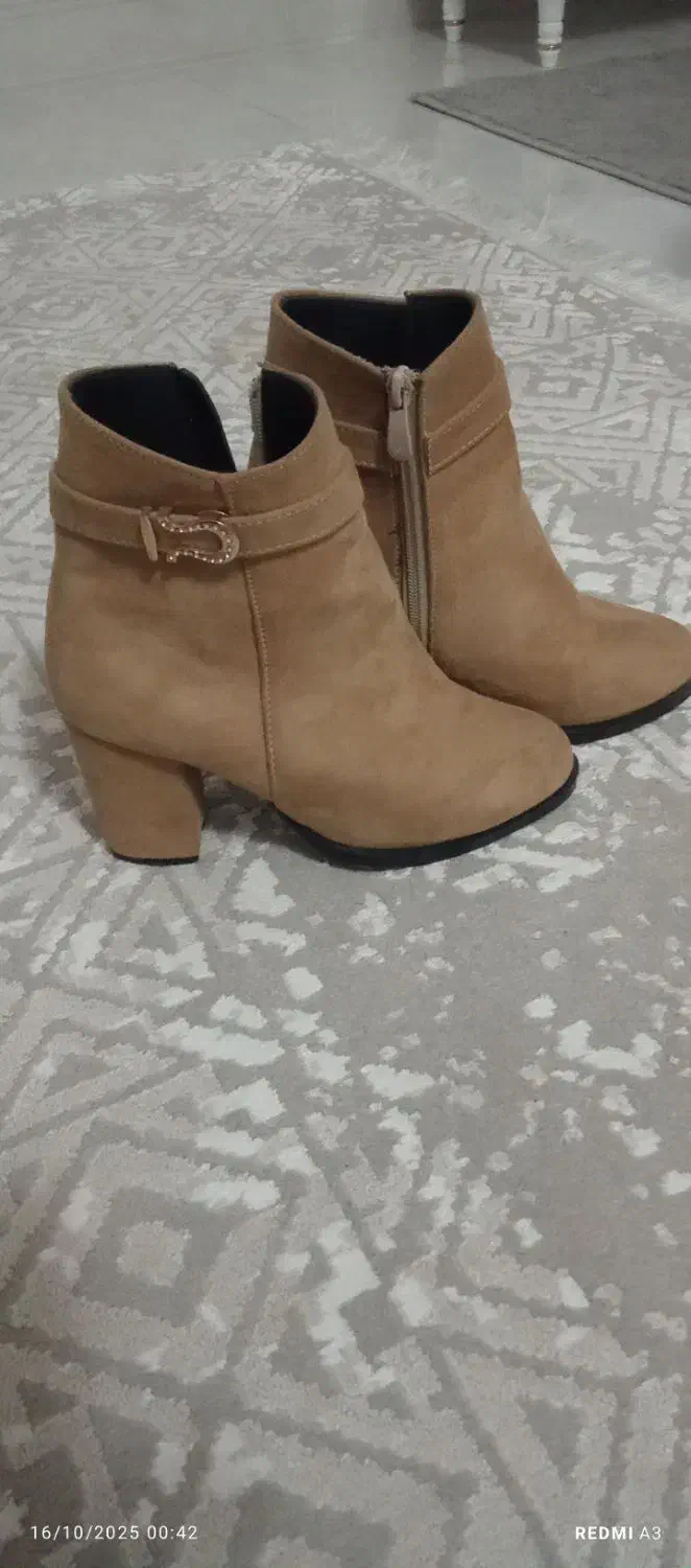 نیم پوت|کیف، کفش، کمربند|بوکان, |دیوار