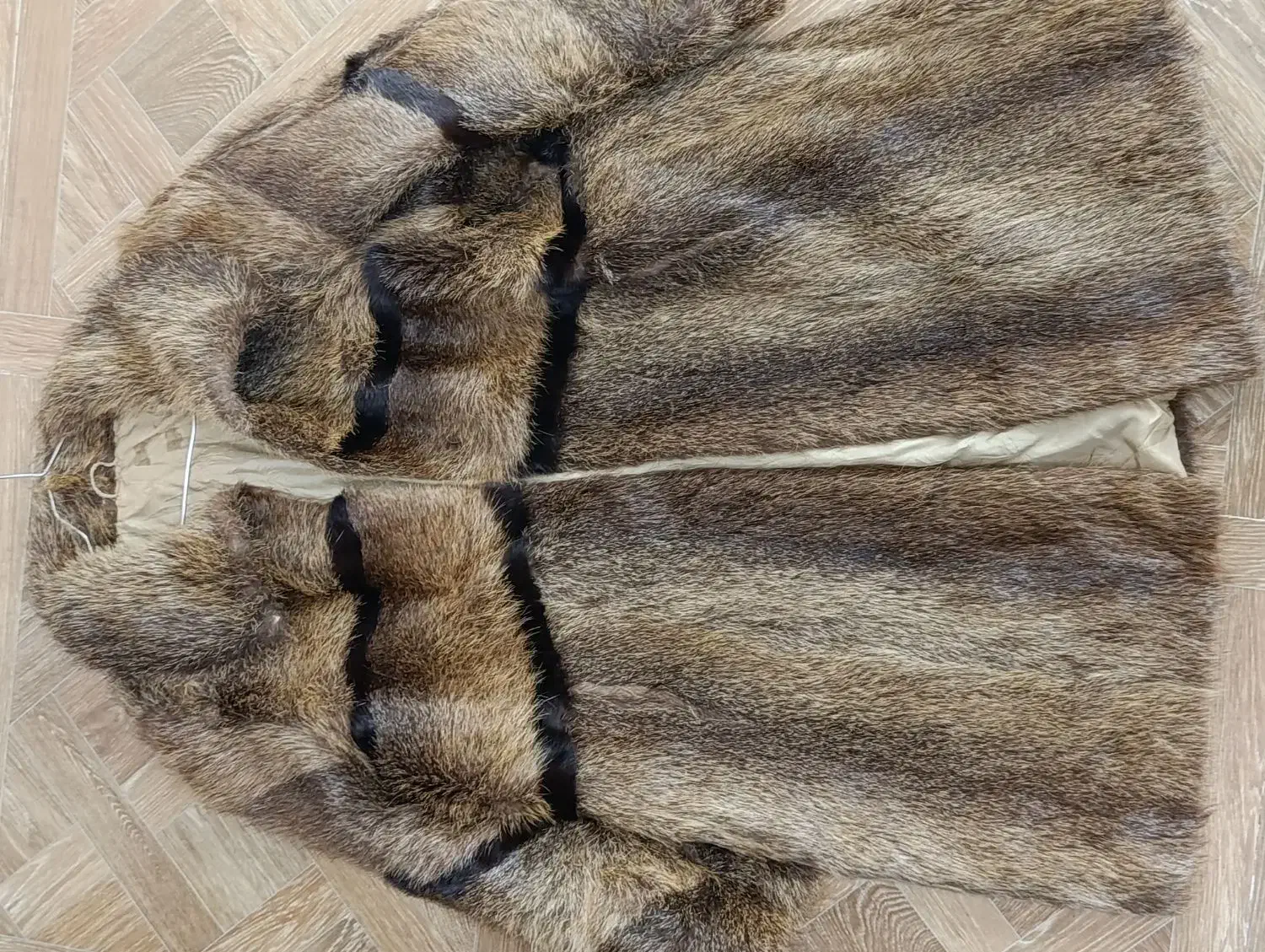 کاپشن خز|لباس|مشگین شهر, |دیوار