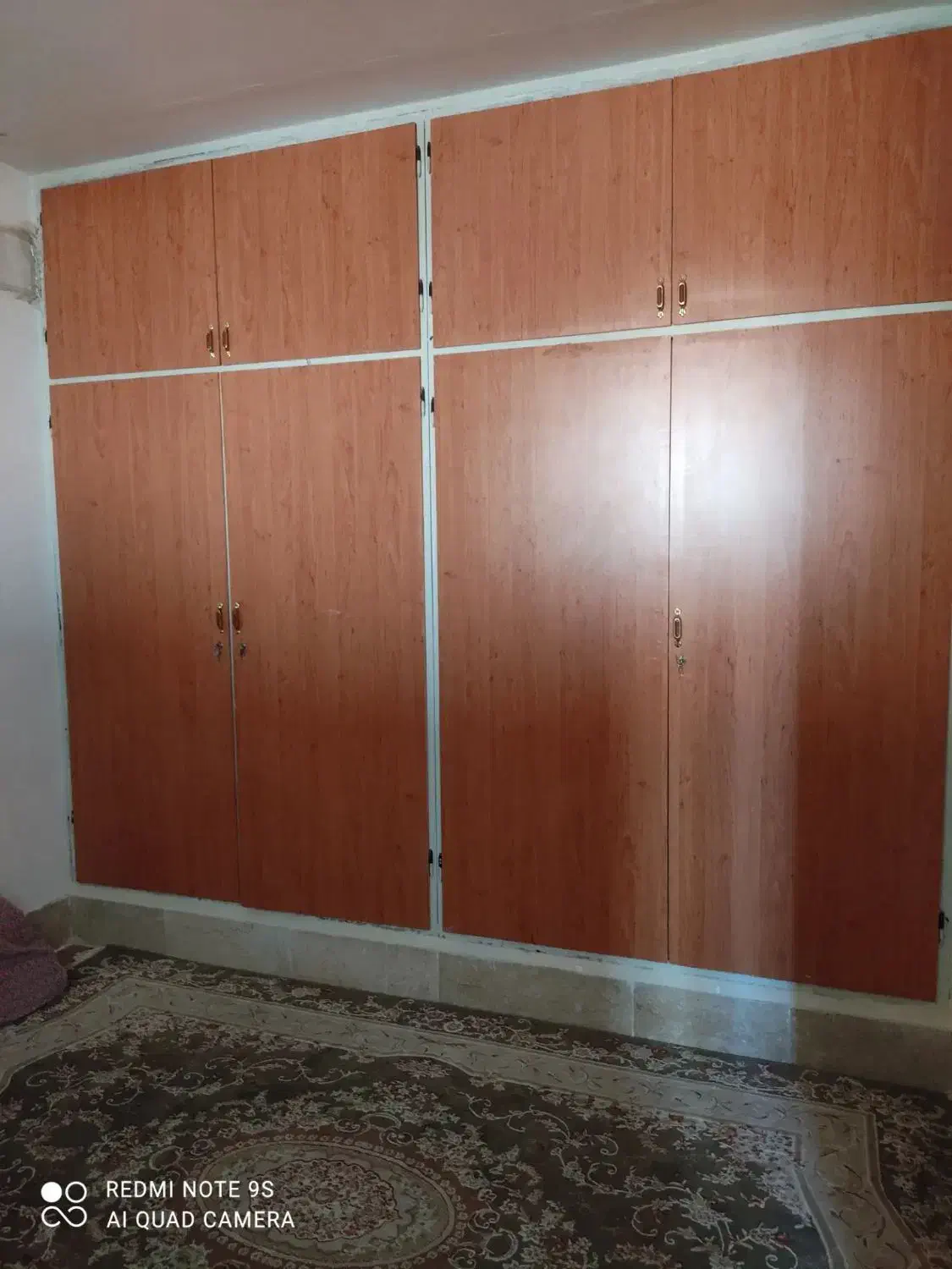 خانه اجاره ای|اجارهٔ خانه و ویلا|قم, دروازه چوبی|دیوار