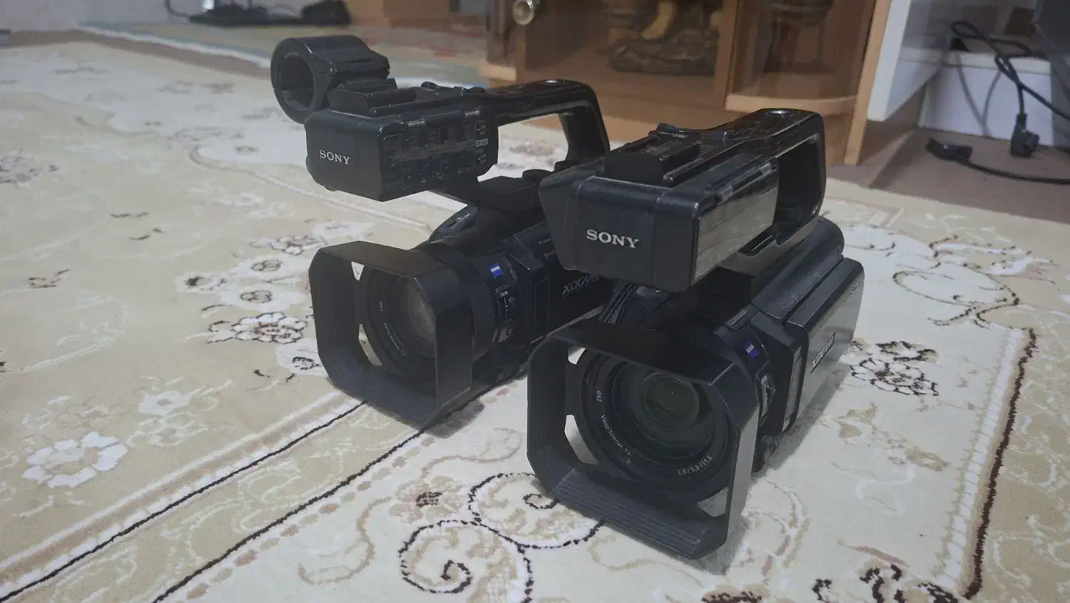 یک جفت دوربین pmw x70 sony|دوربین عکاسی و فیلمبرداری|زنجان, |دیوار