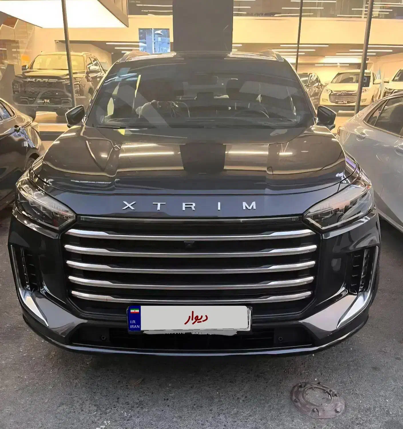 اکستریم وی‌ایکس ۷ نفره خاکستری تیره|خودرو سواری و وانت|تهران, سعادت‌آباد|دیوار