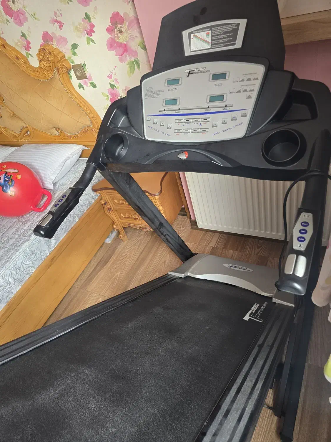 تردمیل در حد نو تایوان اصل ۱۱۰ کیلویی با شیب برقی|تجهیزات ورزشی|اصفهان, زهران|دیوار