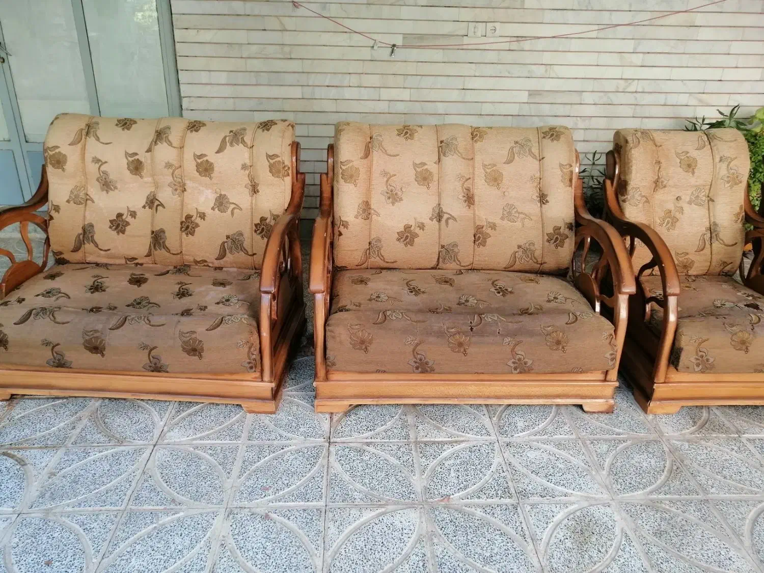 مبل 7نفره راحتی|مبلمان خانگی و میز عسلی|اصفهان, کلمه خوران|دیوار