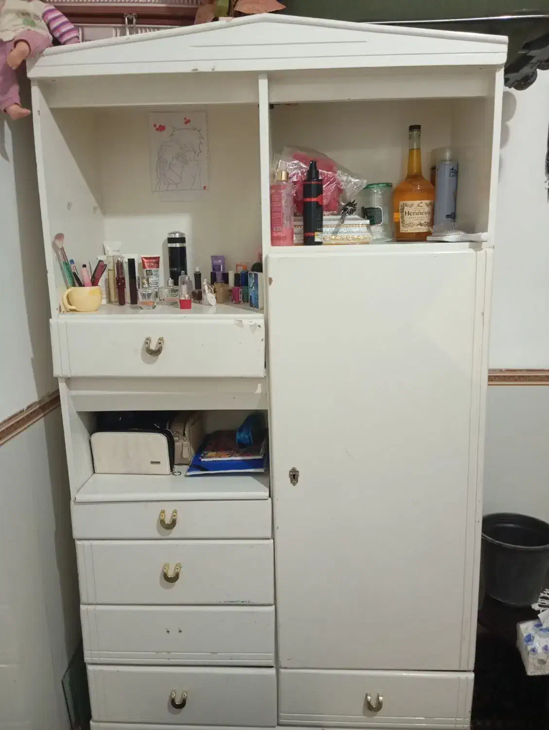 کمد|جاکفشی، کمد، دراور|بم, |دیوار