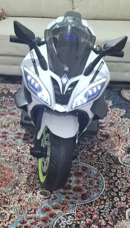 موتور شارژی در حد نو مدل R9|اسباب‌بازی بچه|شیراز, سایت اداری|دیوار